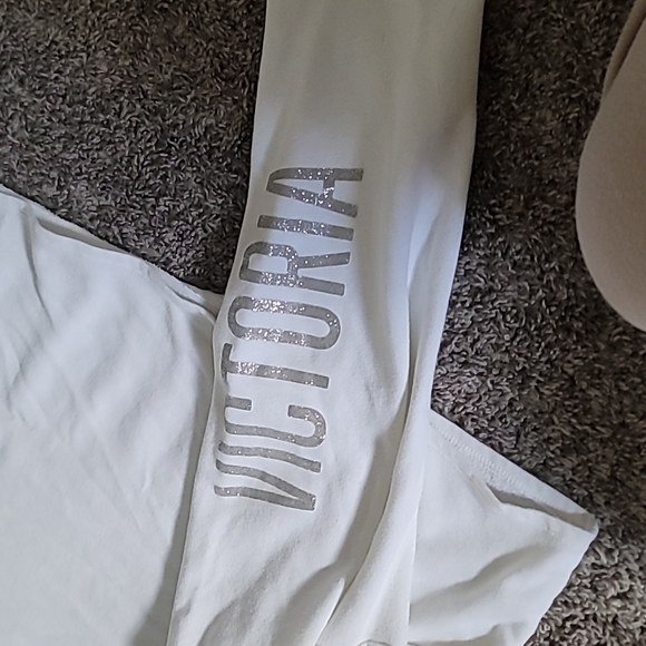 STUNNING VICTORIA SPORT WHITE/GLITTER CROP SWEATSHIRT - Picture 4 of 9